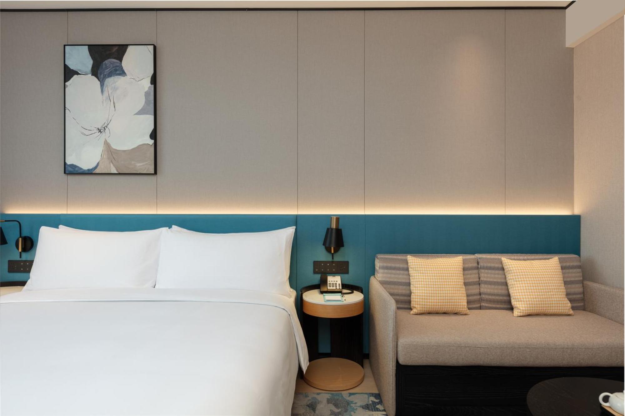 Hilton Garden Jiading 4*