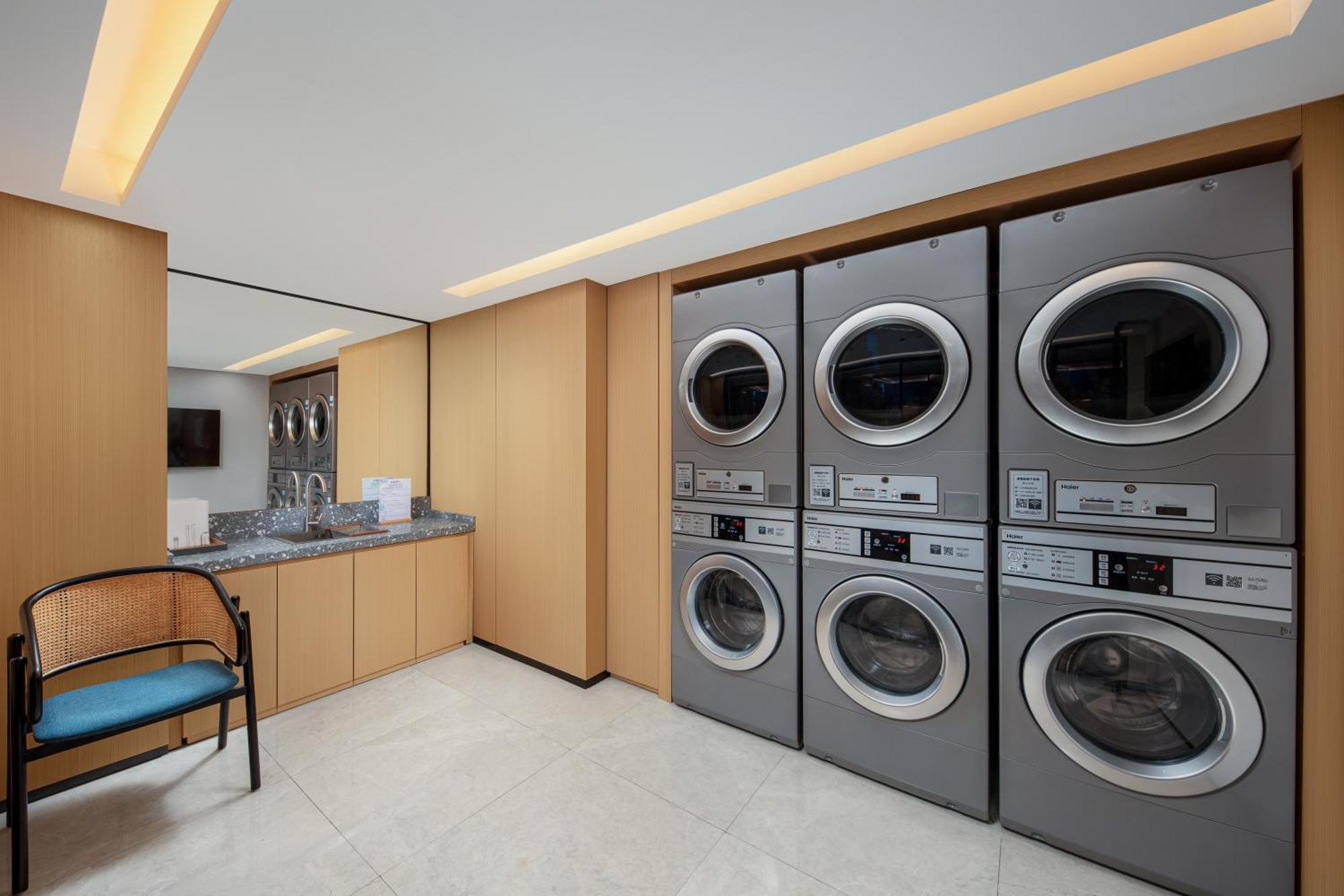 Hilton Garden Jiading 4*