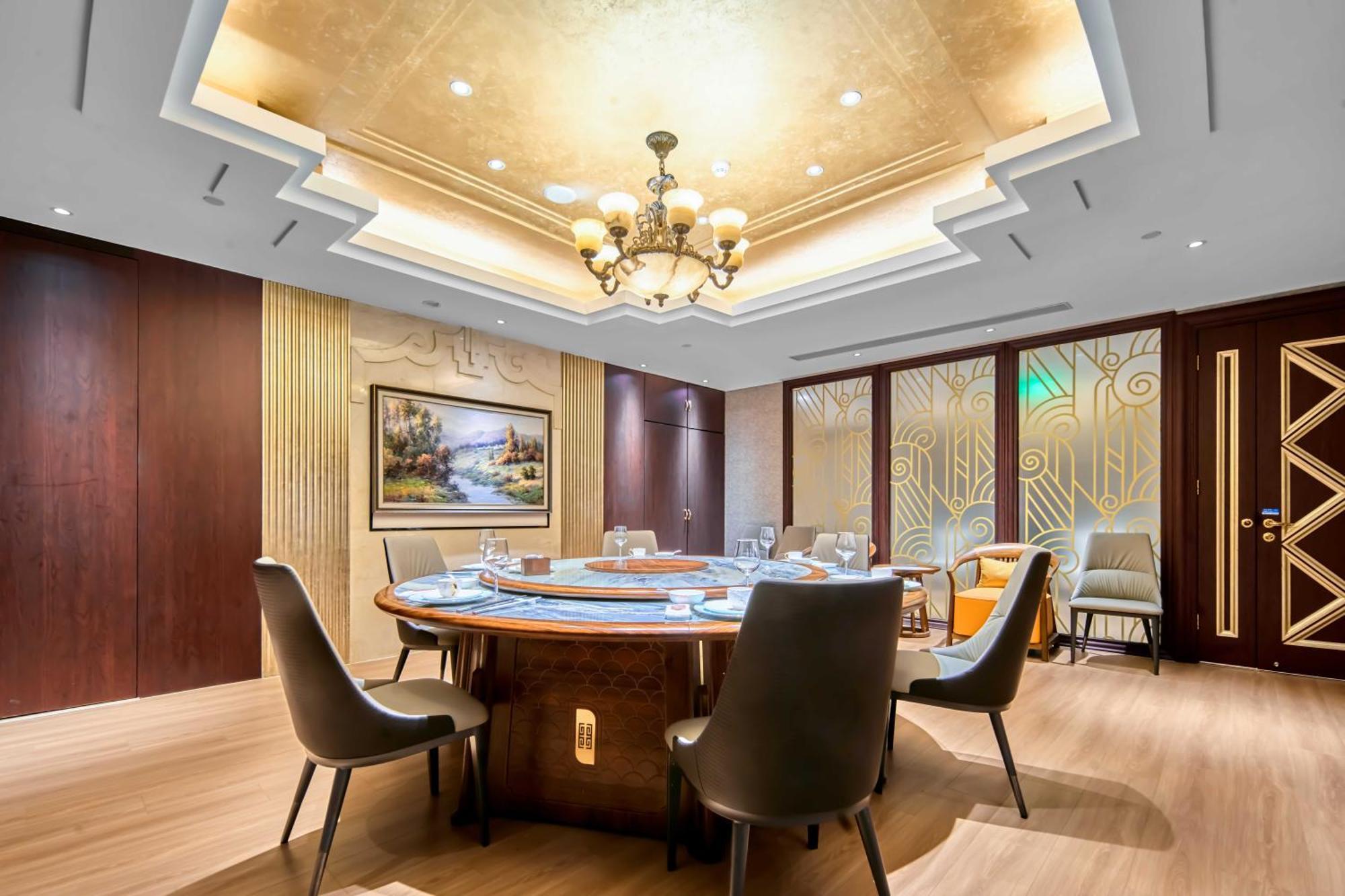 Hilton Garden Jiading Hotel